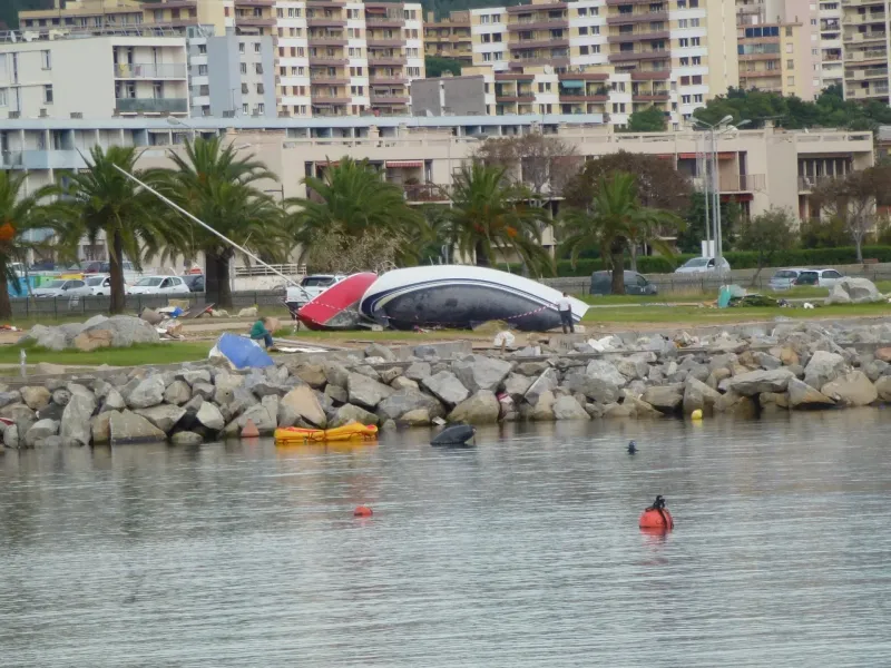 Expertise de bateaux lors de procédure judiciaire lors de conflit à Porto-Vecchio et Marseille